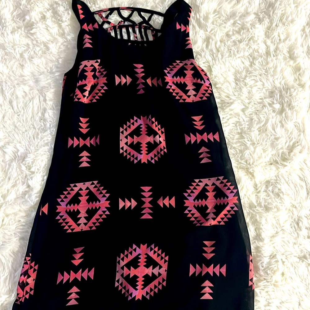 DRESS M  BLACK Pattern